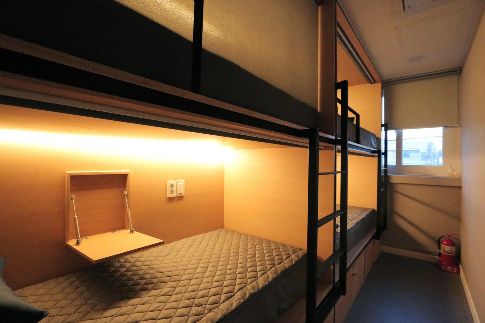 Blueboat Hostel Gyeongju Eksteriør bilde
